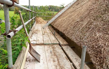 advantages of Cliton Manor thatch roofing
